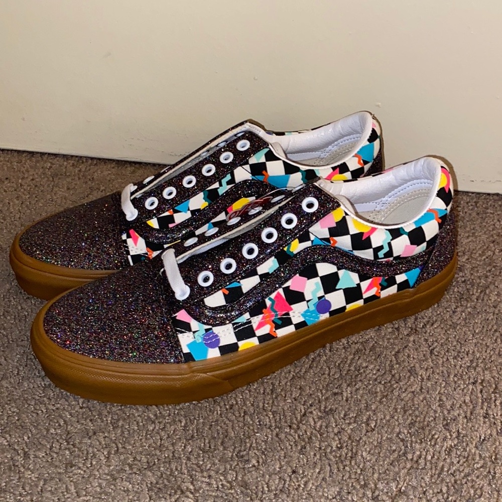 Women’s Custom Vans Size 11
